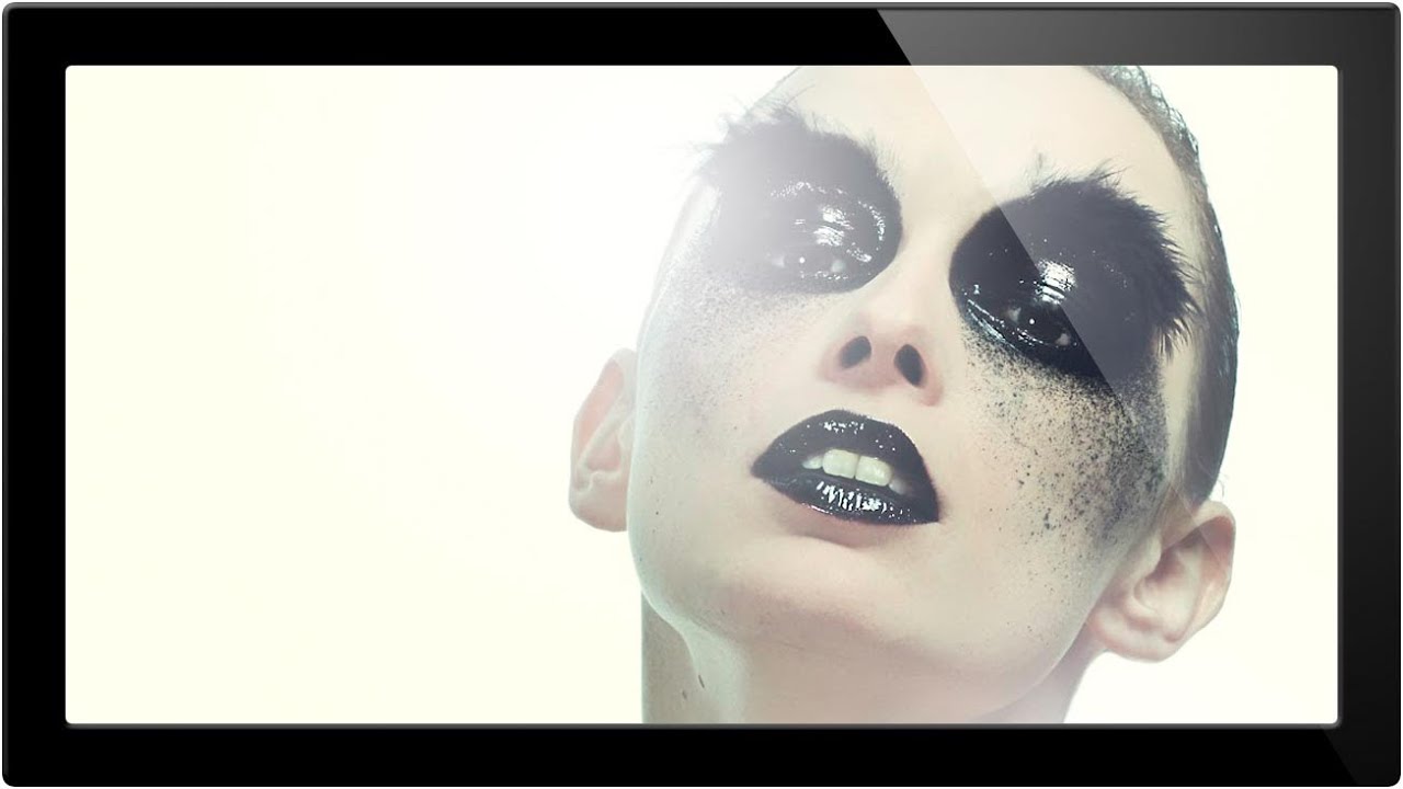 How to Paint Realistic Splatter Effects Using a Custom Brush in Photoshop