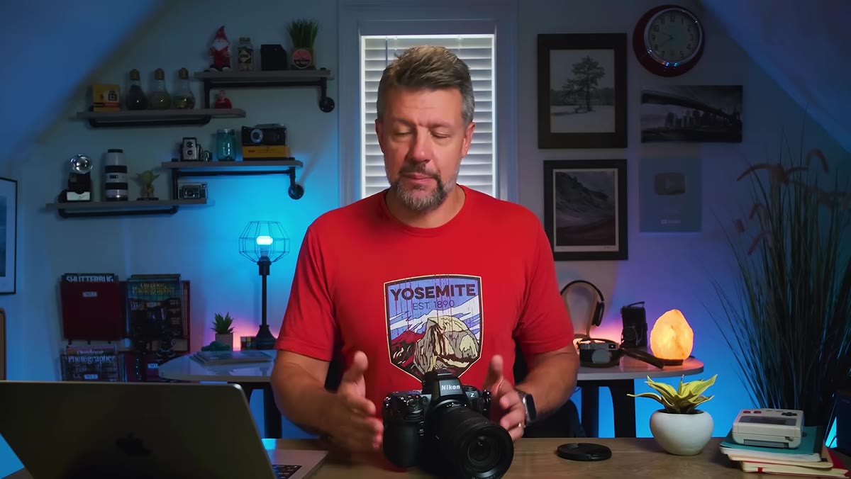 Denney demonstrating a wider zone or area AF mode on his camera
