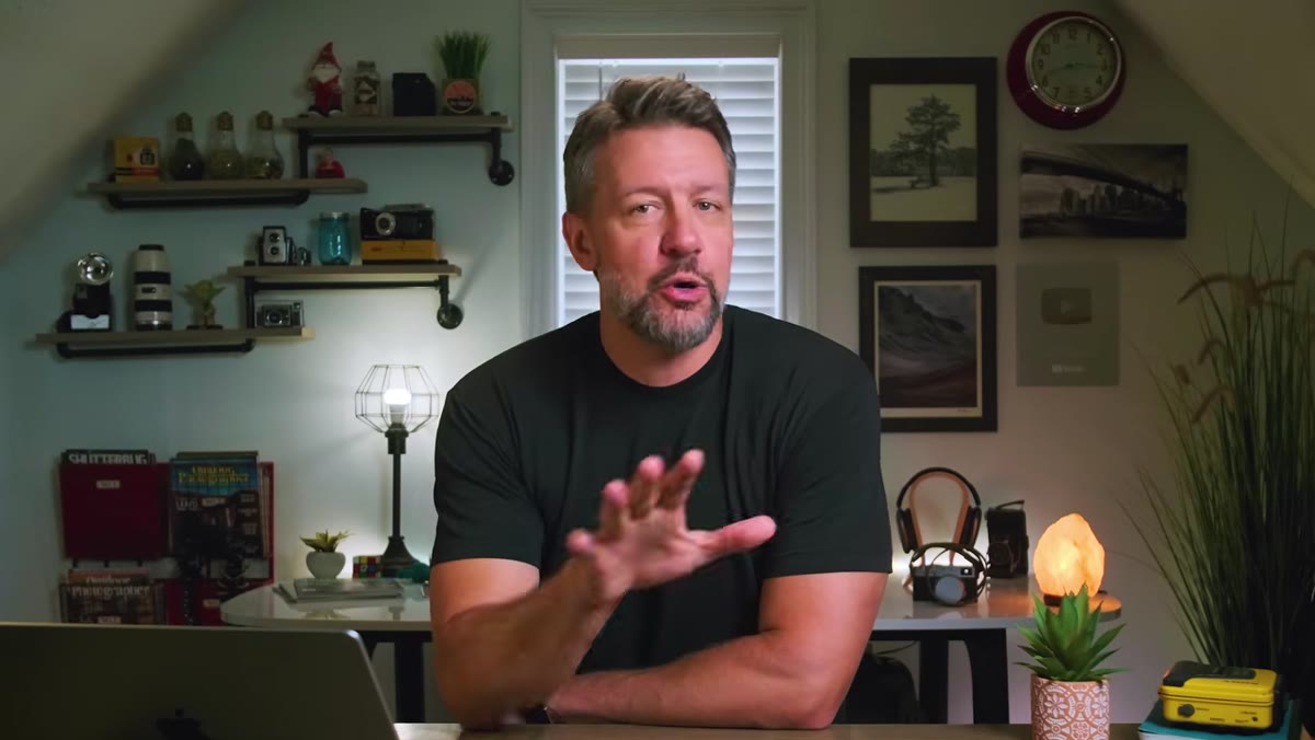 Denney explaining the obsession with corner-to-corner sharpness